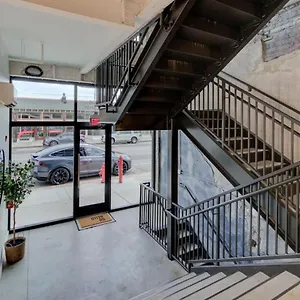  Apartment Historic In Prime Location