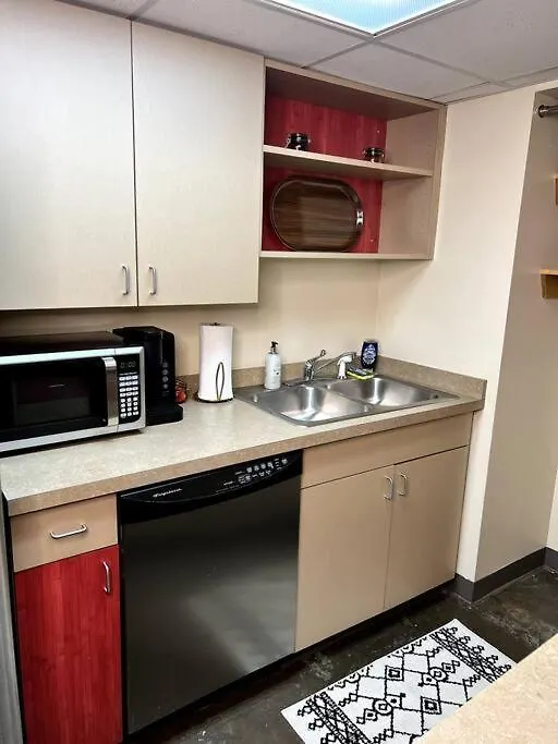 Midtown Flat Near Overton Park & Downtown Memphis Apartment